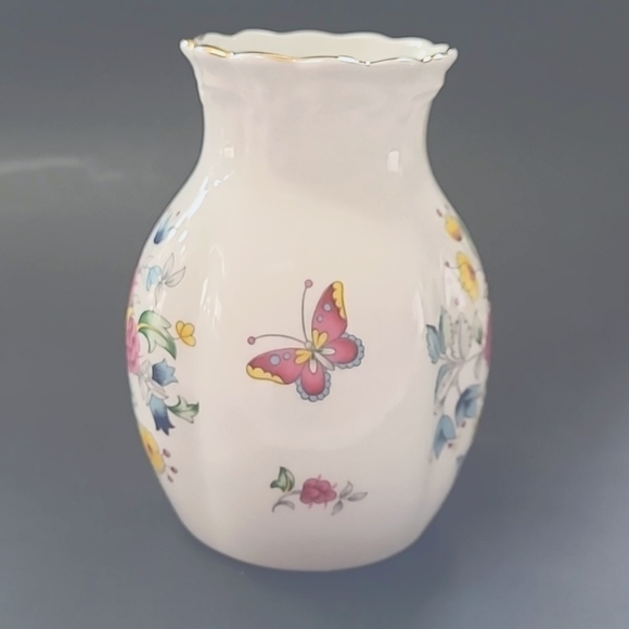 Queens Fine Bone China Vase - Picture 4 of 11